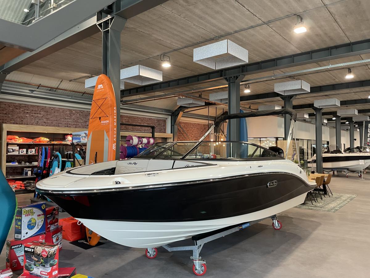 Te koop Sea Ray SPX 190 Sportboten | Bomert Watersport