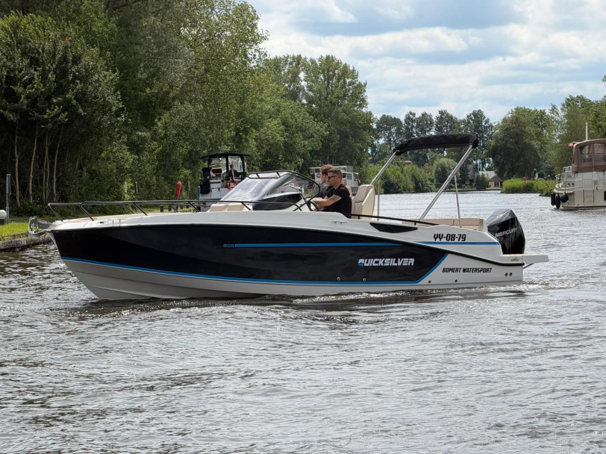 Te koop Quicksilver 805 Open DEMO Consoleboten | Bomert Watersport