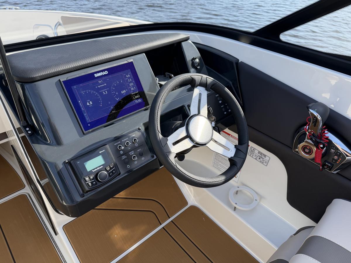 Bayliner V20 Outboard Te koop bij Bomert watersport Giethoorn