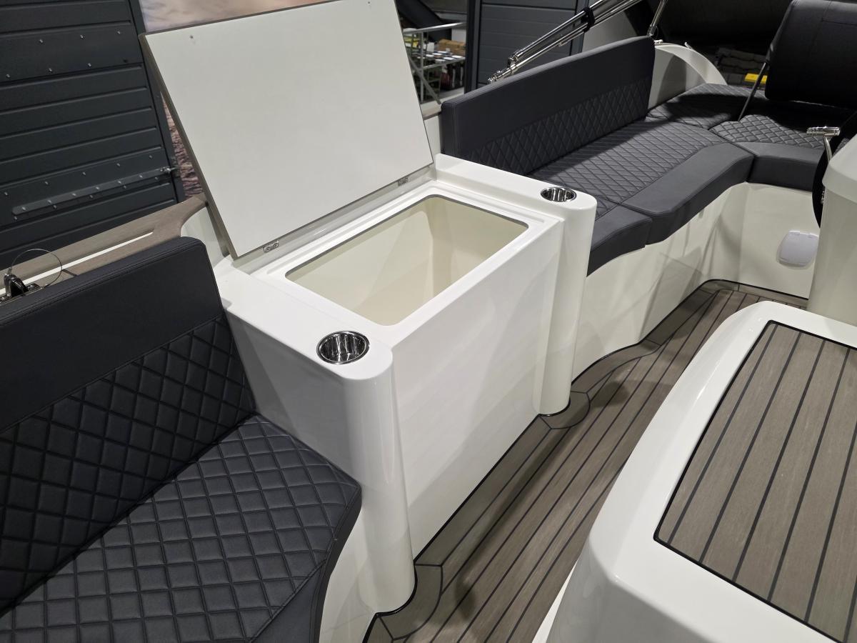 Antaris Sixty7 Te koop bij Bomert watersport Giethoorn