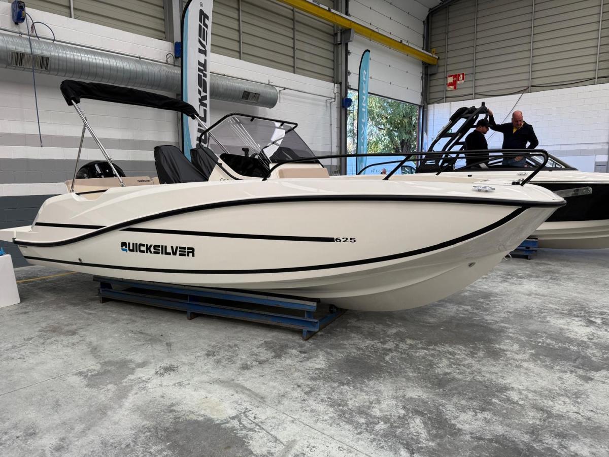Te koop Quicksilver 625 Open Sportboten | Bomert Watersport