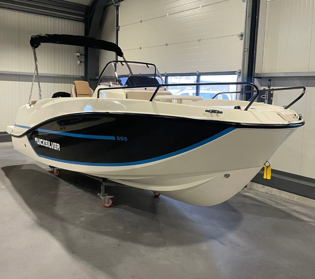 Te koop Quicksilver 555 Open  Consoleboten | Bomert Watersport