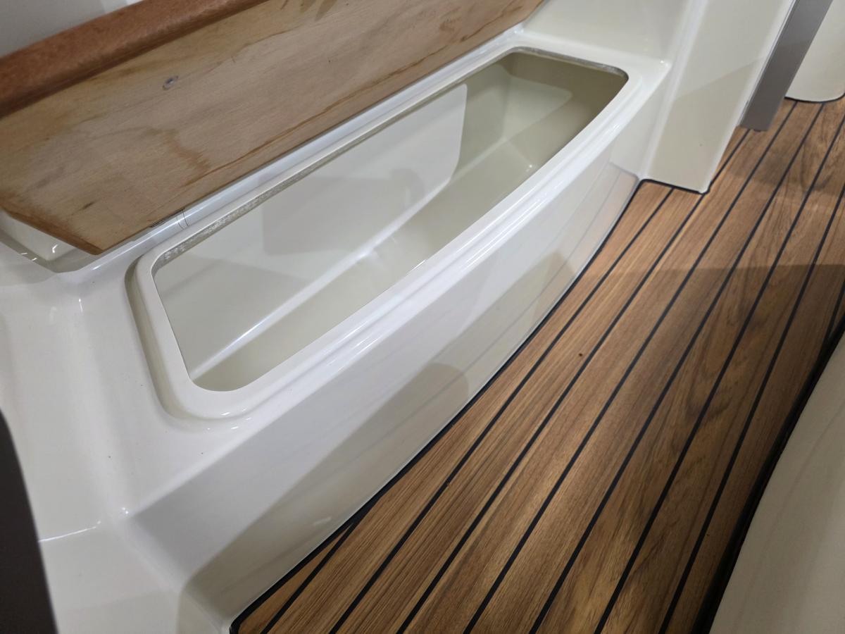 Antaris Connery 22 Te koop bij Bomert watersport Giethoorn