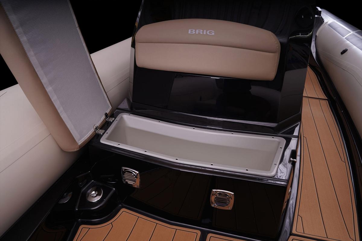 BRIG Eagle 8 Te koop bij Bomert watersport Giethoorn