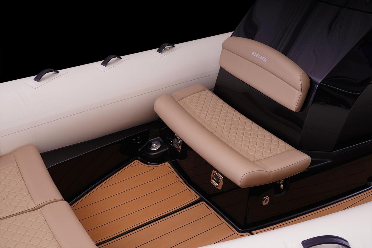 BRIG Eagle 8 Te koop bij Bomert watersport Giethoorn