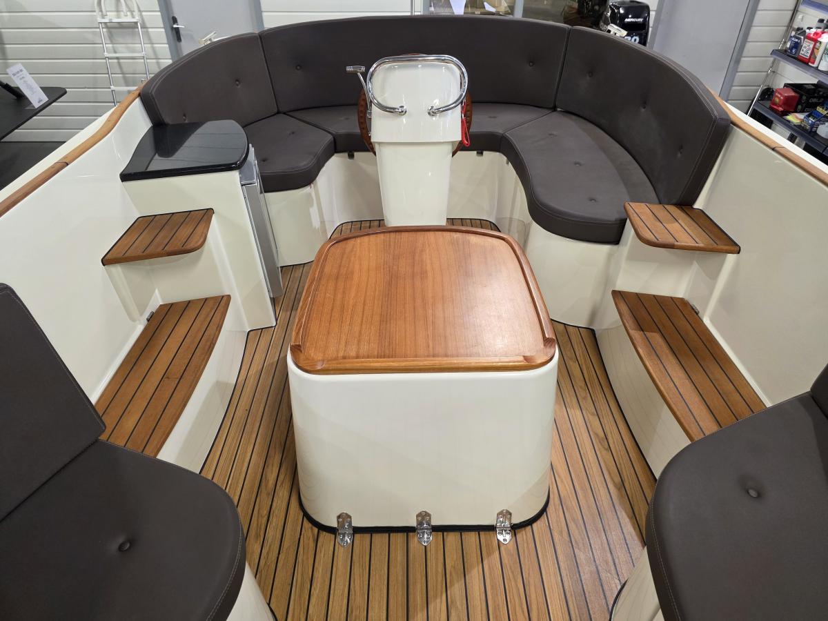 Antaris Connery 22 Te koop bij Bomert watersport Giethoorn