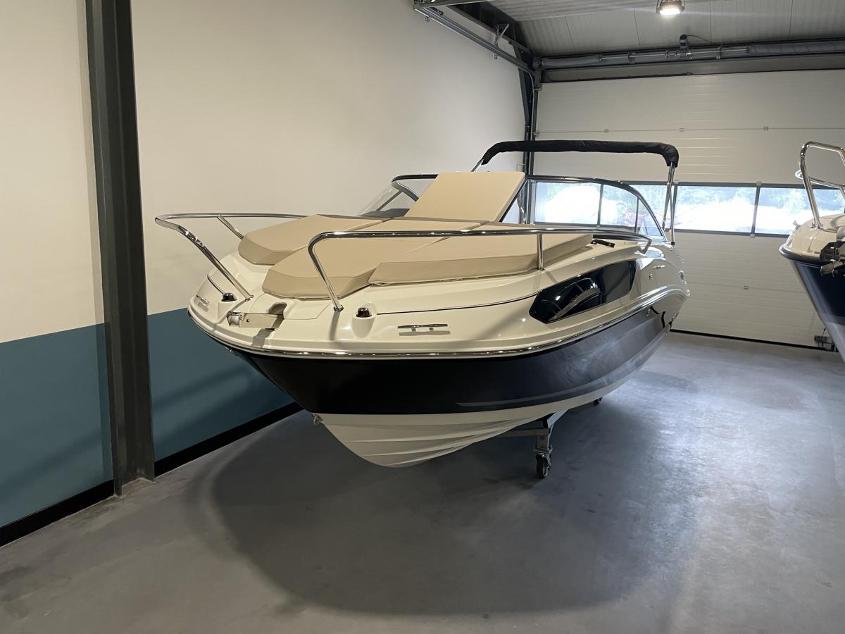 Te koop Bayliner  VR5 Cuddy Outboard  | Bomert Watersport