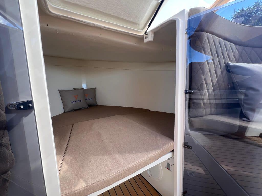 Primeur 850 Te koop bij Bomert watersport Giethoorn