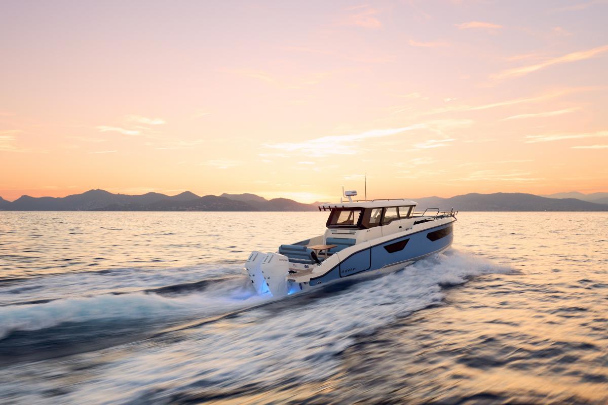 Navan C38 Te koop bij Bomert watersport Giethoorn