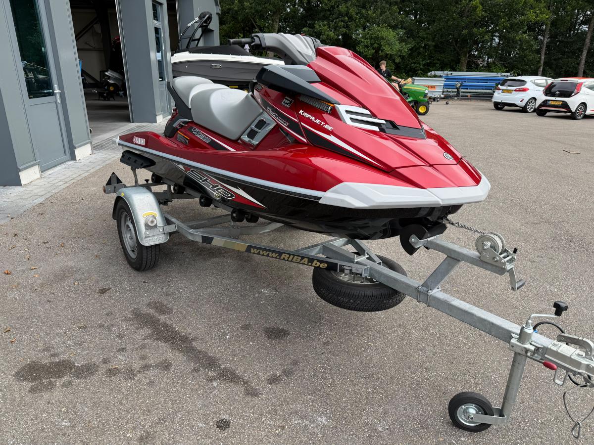 Yamaha Waverunner FX SHO Te koop bij Bomert watersport Giethoorn