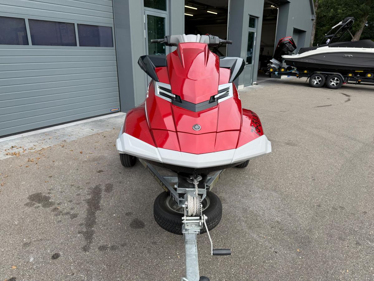 Yamaha Waverunner FX SHO Te koop bij Bomert watersport Giethoorn