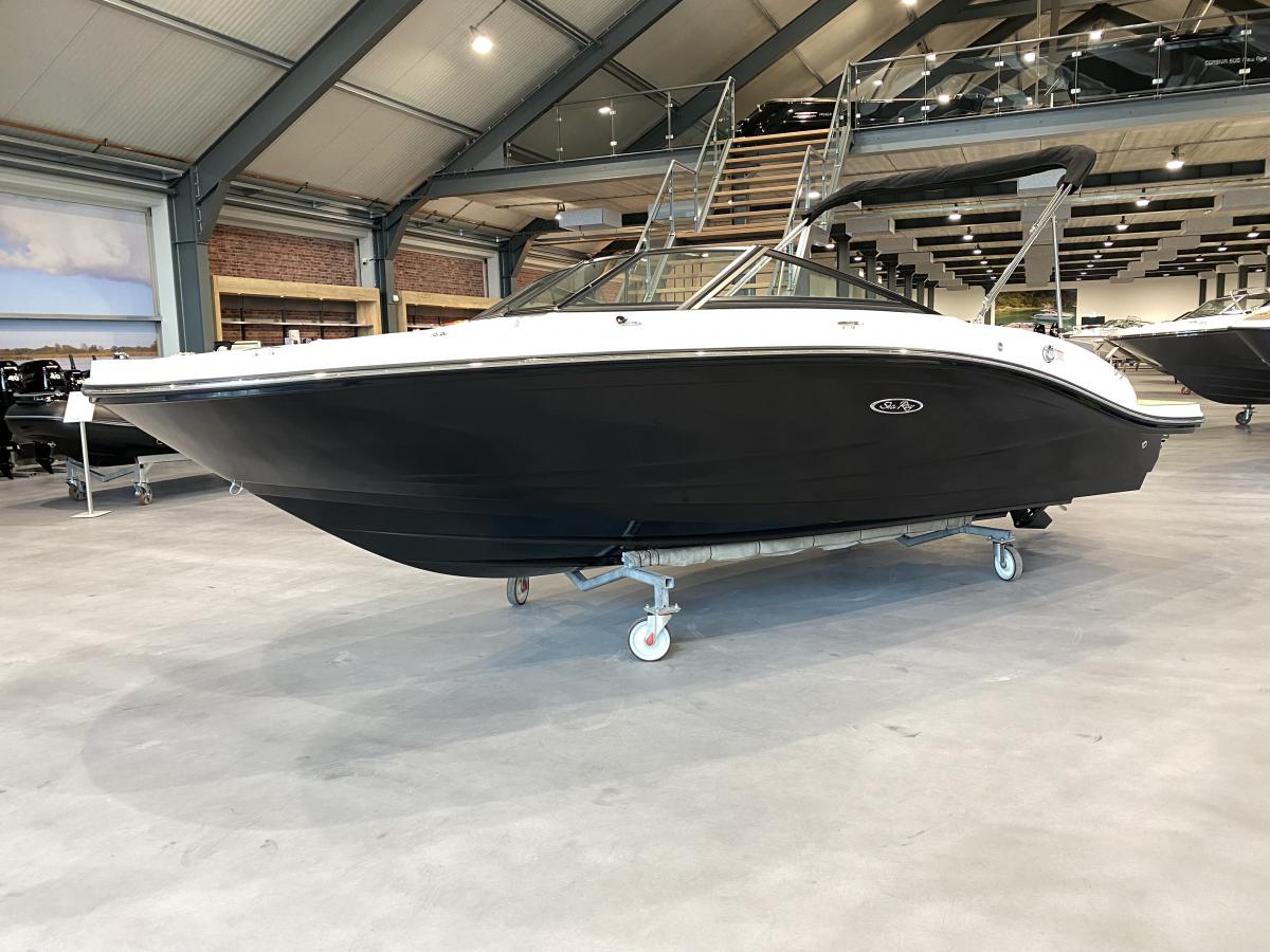 Sea Ray SPX 190 Te koop bij Bomert watersport Giethoorn