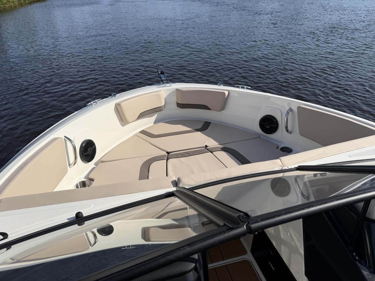 Bayliner V20 Outboard Te koop bij Bomert watersport Giethoorn