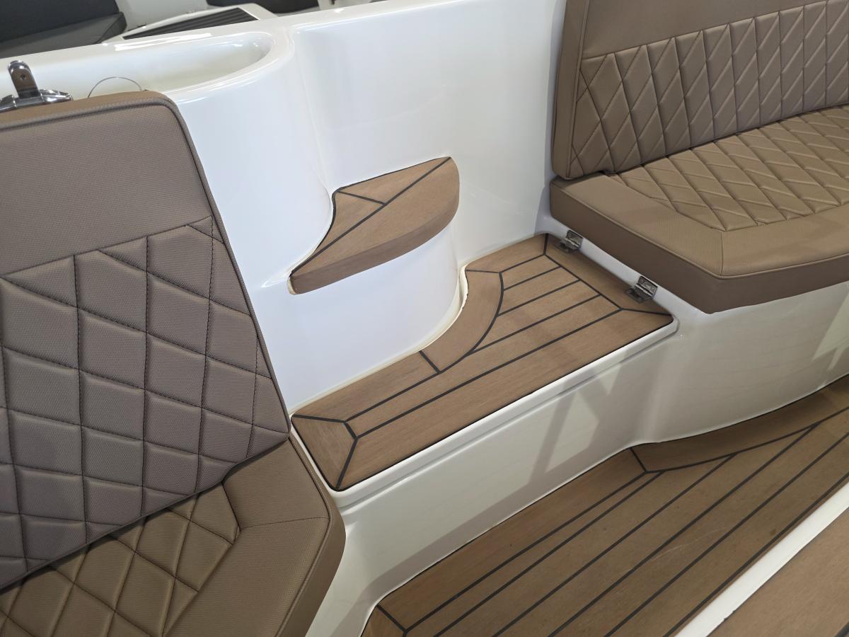 Waterspoor 616 Aviator Te koop bij Bomert watersport Giethoorn