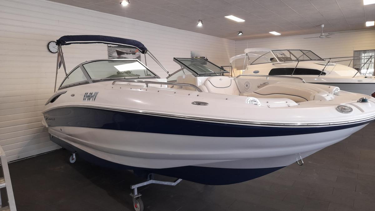 Te koop Crownline 220 Deckboat Sportboten | Bomert Watersport