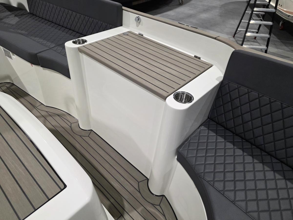 Antaris Sixty7 Te koop bij Bomert watersport Giethoorn