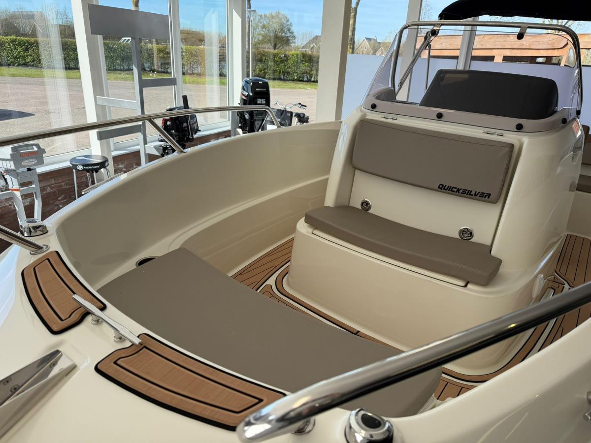 Quicksilver 505 Open Te koop bij Bomert watersport Giethoorn
