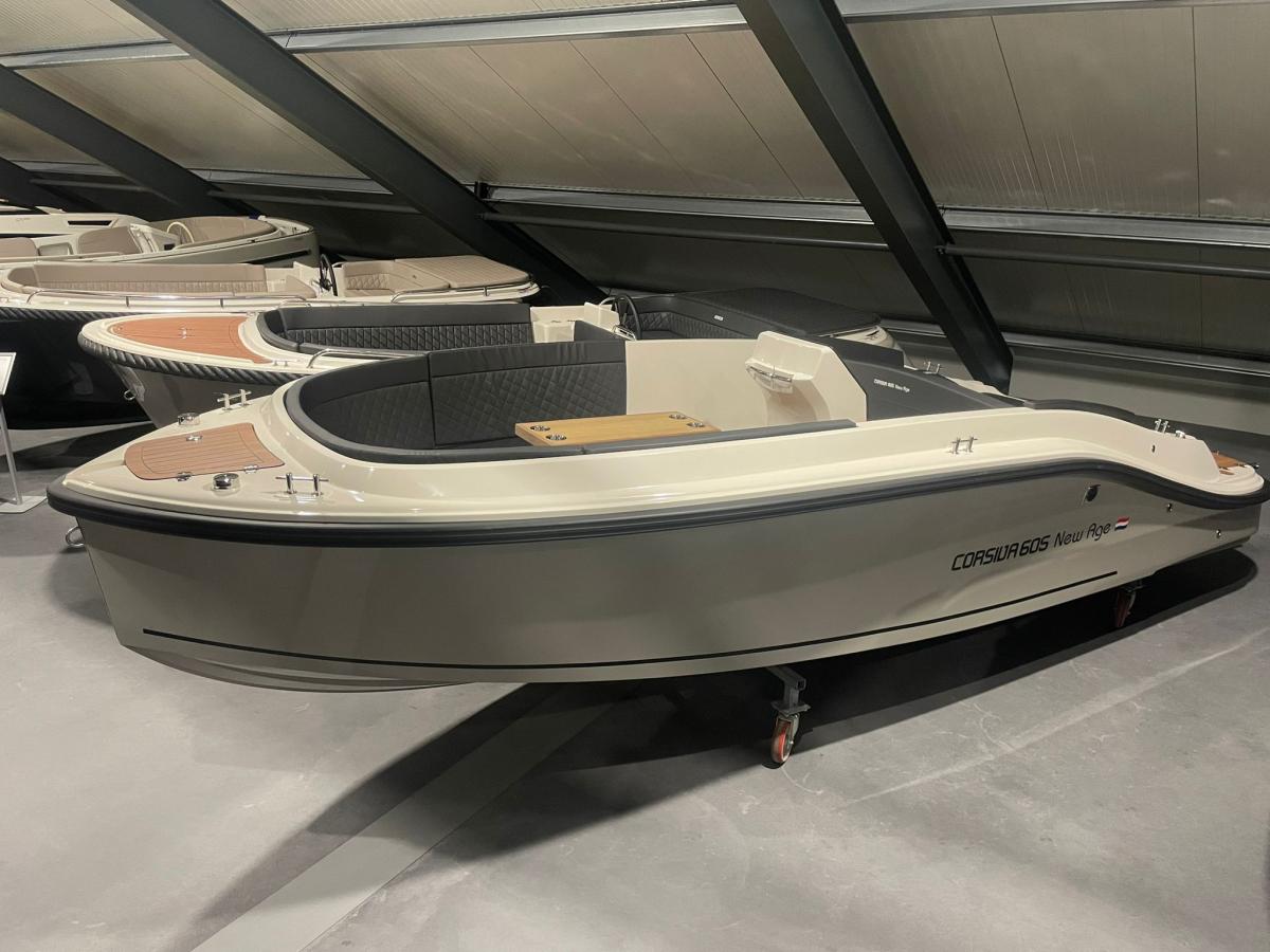 Te koop Corsiva  605 New Age Sloepen | Bomert Watersport