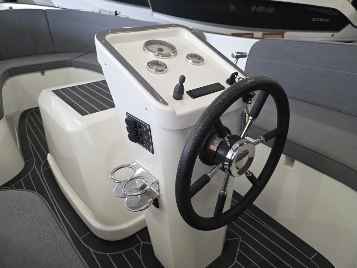 Antaris Fifty5 Te koop bij Bomert watersport Giethoorn