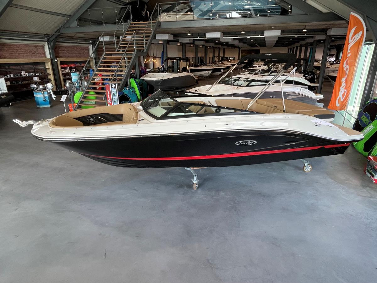 Te koop Sea Ray SPX 230 Sportboten | Bomert Watersport