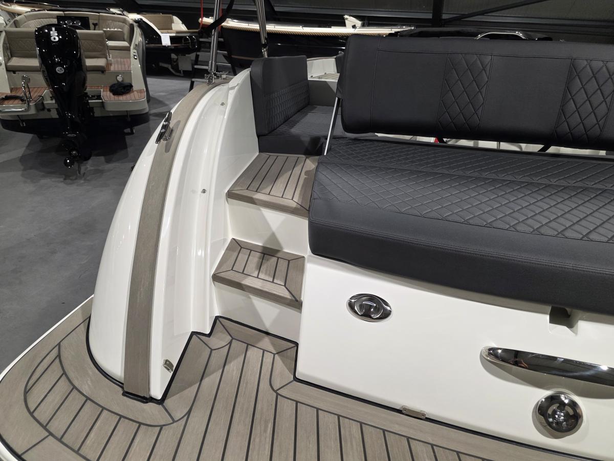 Antaris Sixty7 Te koop bij Bomert watersport Giethoorn
