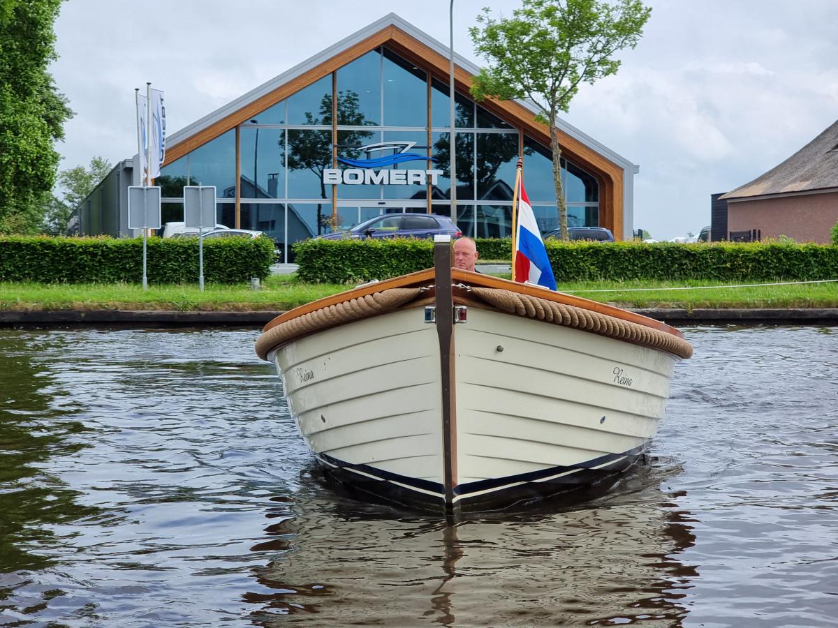Elna Sloep 690 Te koop bij Bomert watersport Giethoorn