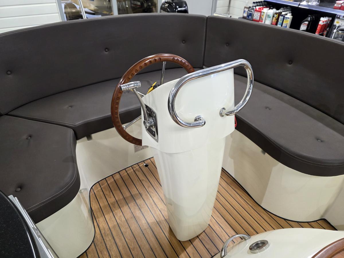 Antaris Connery 22 Te koop bij Bomert watersport Giethoorn