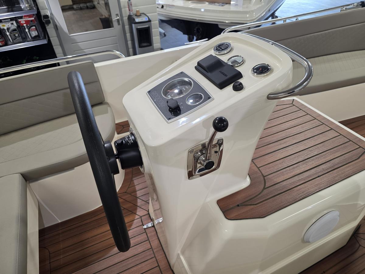 Primeur 600 Tender Te koop bij Bomert watersport Giethoorn