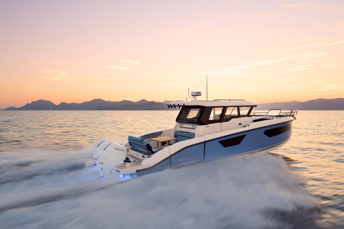 Navan C38 Te koop bij Bomert watersport Giethoorn