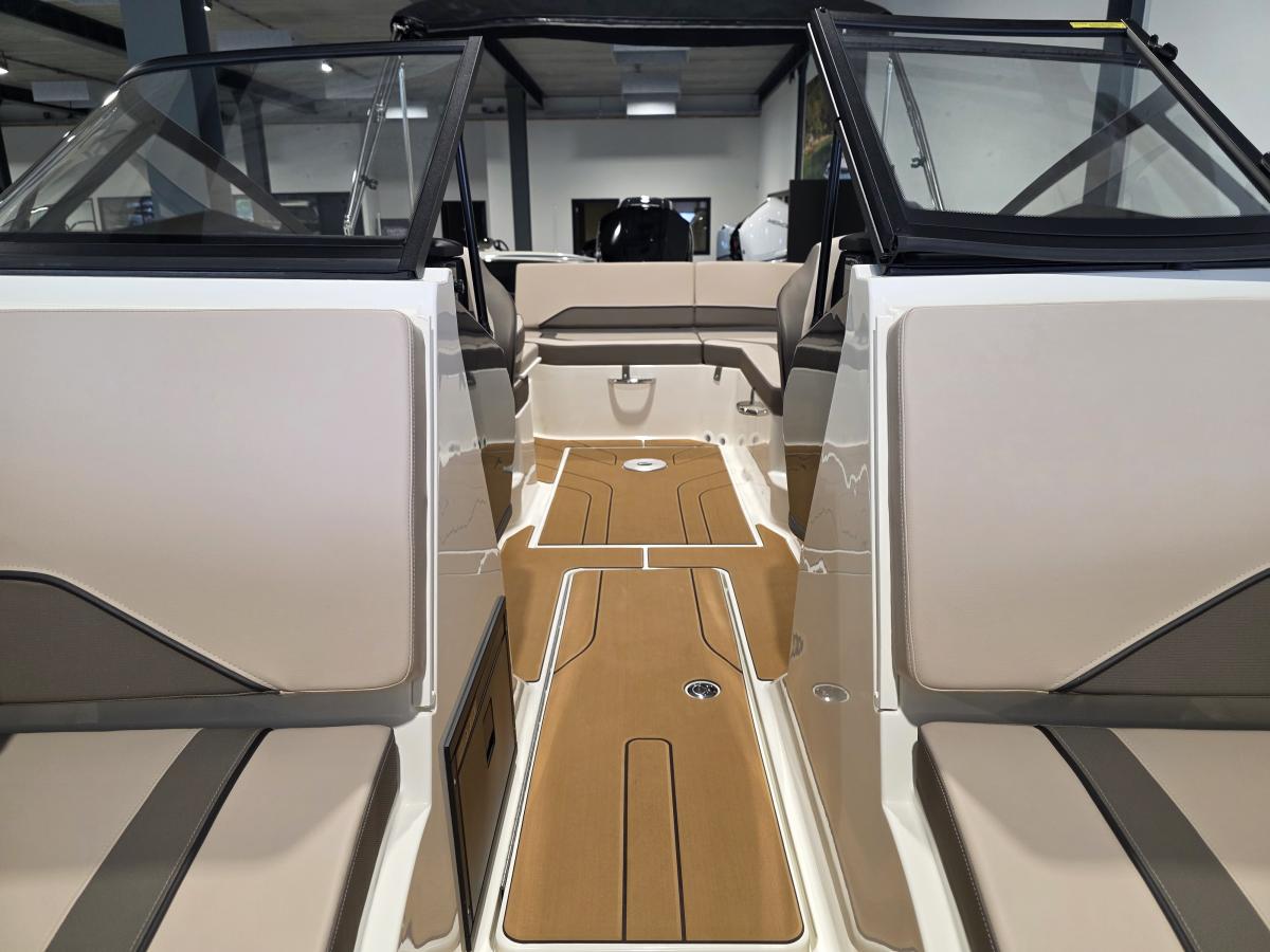 Bayliner V20 Outboard Te koop bij Bomert watersport Giethoorn
