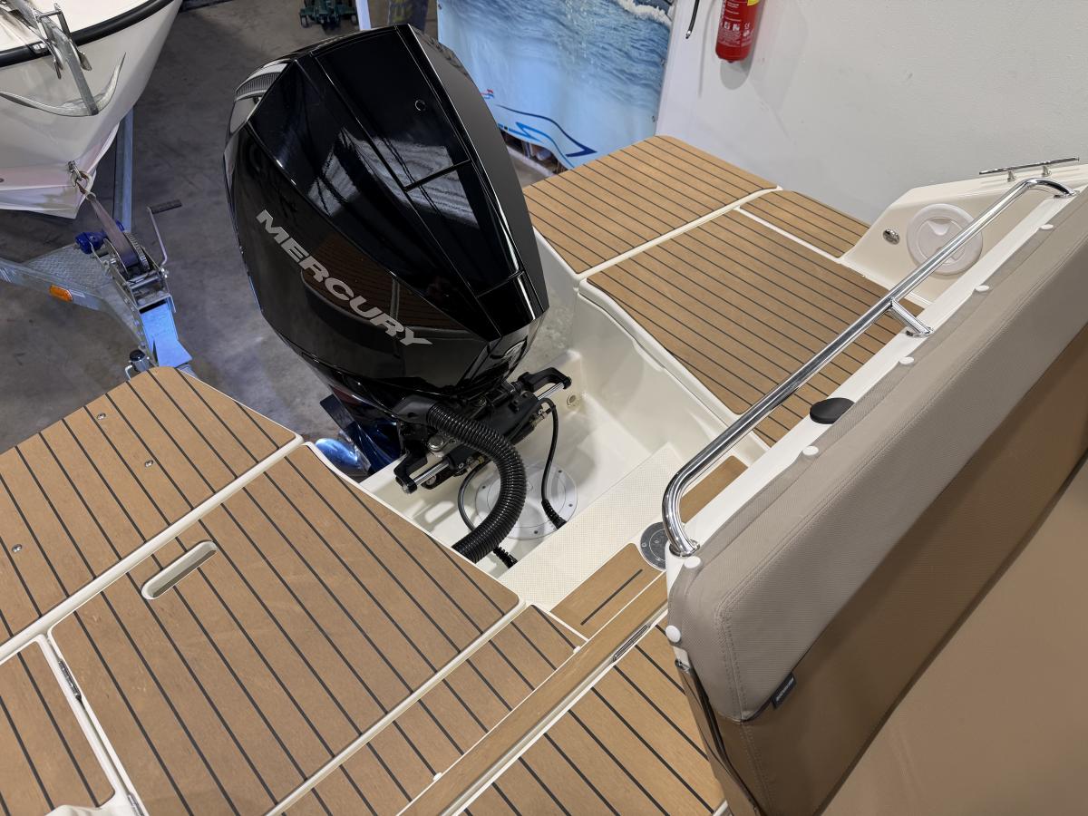 Quicksilver 755 Cruiser Te koop bij Bomert watersport Giethoorn