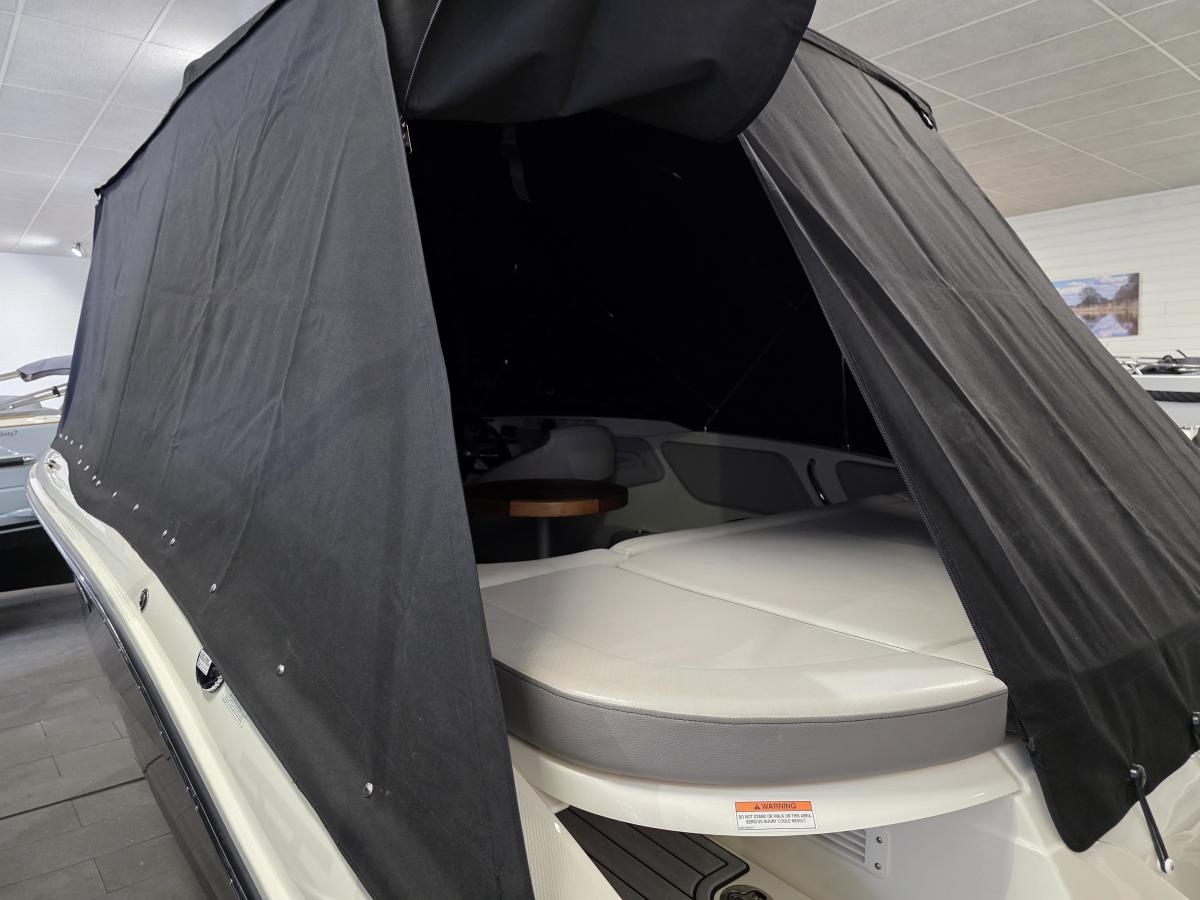 Sea Ray SPX 210 Te koop bij Bomert watersport Giethoorn