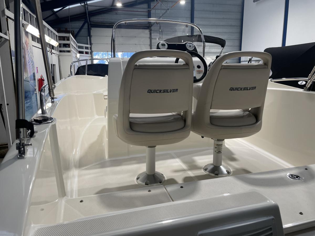 Quicksilver 535 Te koop bij Bomert watersport Giethoorn