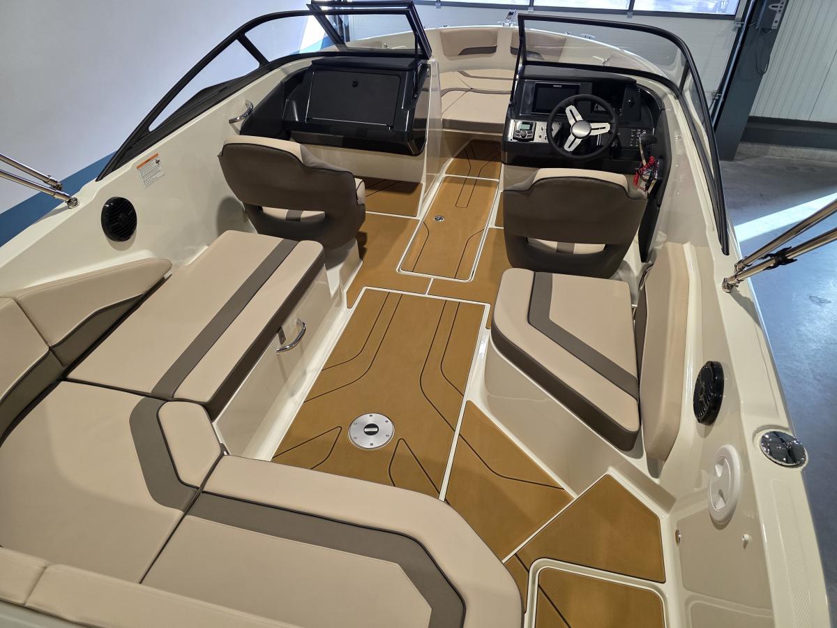 Bayliner V20 Outboard Te koop bij Bomert watersport Giethoorn