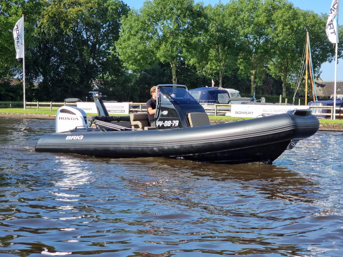 Brig Eagle 6.7 Te koop bij Bomert watersport Giethoorn