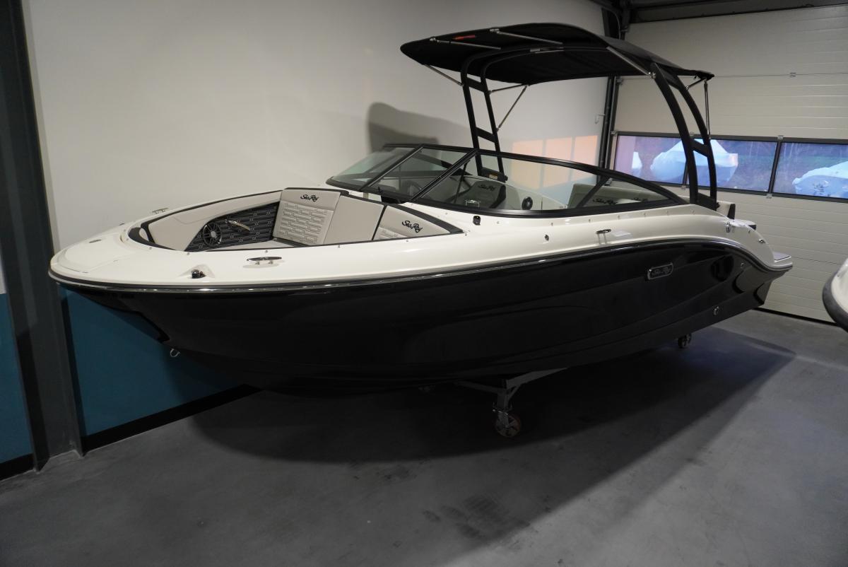 Te koop Sea Ray SPX 210 NEW Sportboten | Bomert Watersport