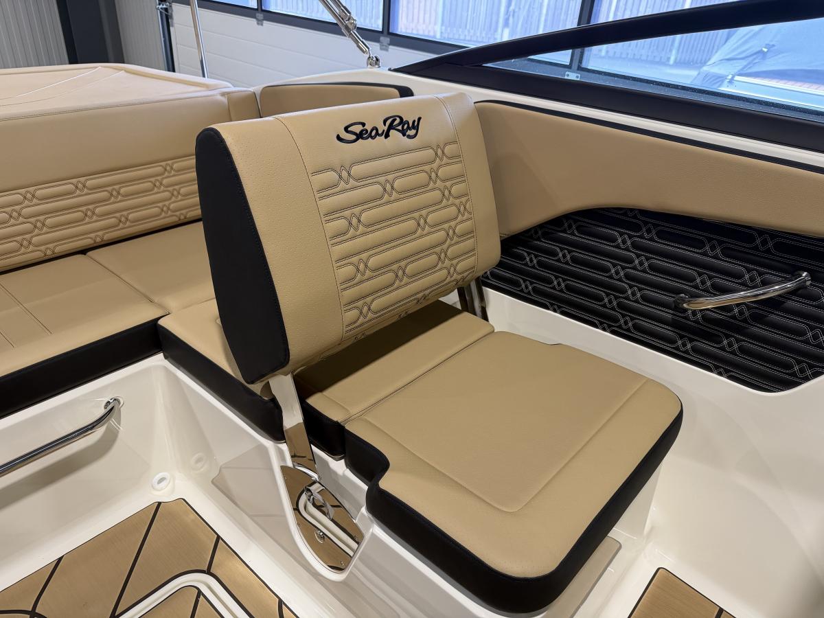 Sea Ray SPX 190 Te koop bij Bomert watersport Giethoorn