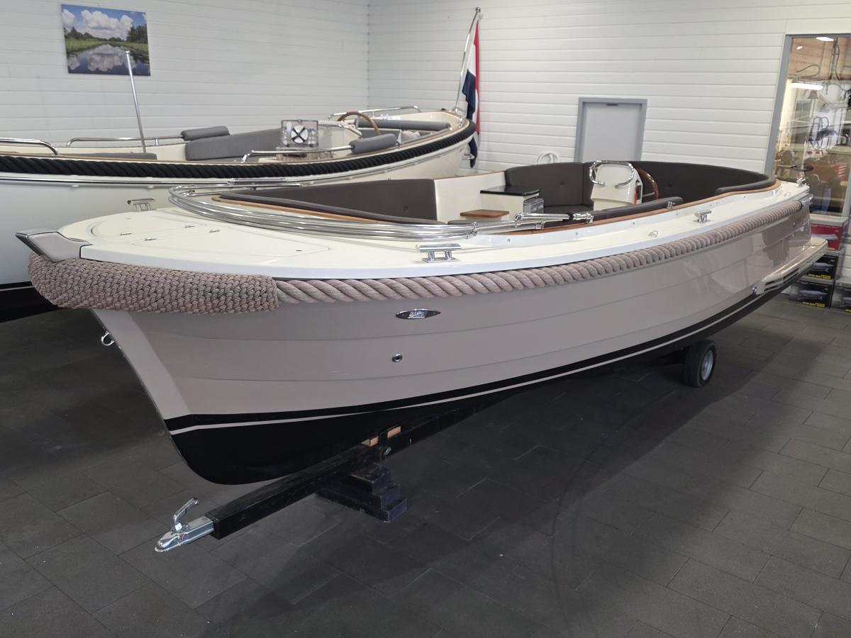 Antaris Connery 22 Te koop bij Bomert watersport Giethoorn