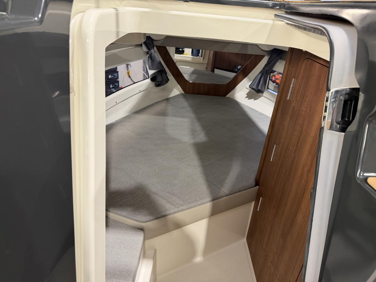 Quicksilver 755 Cruiser Te koop bij Bomert watersport Giethoorn