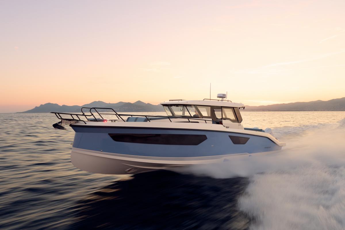 Navan C38 Te koop bij Bomert watersport Giethoorn