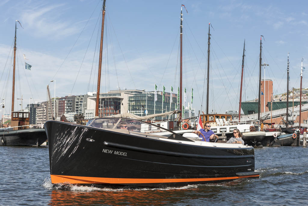 Antaris Seventy7 Touring Te koop bij Bomert watersport Giethoorn