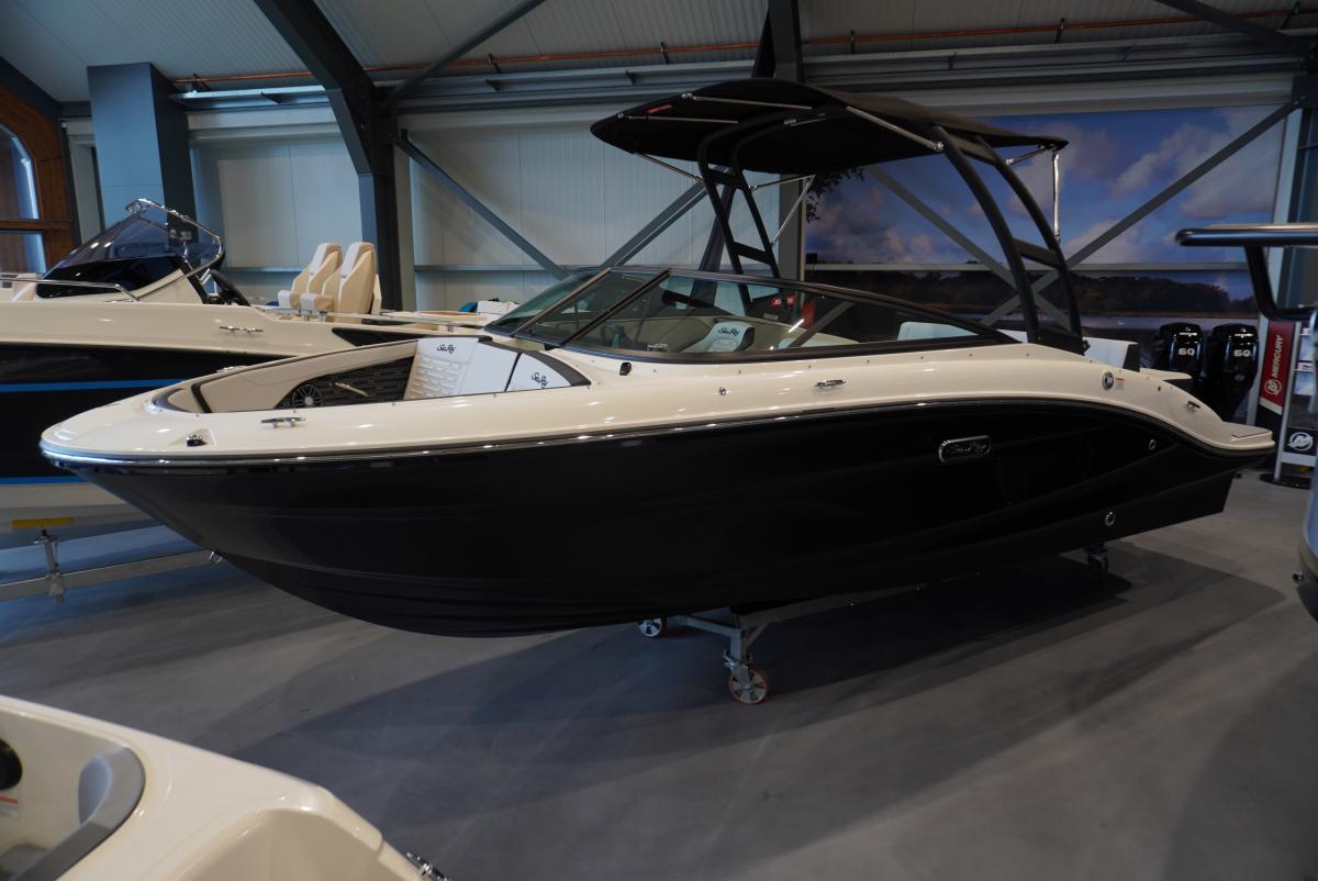 Te koop Sea Ray SPX 210 NEW Sportboten | Bomert Watersport