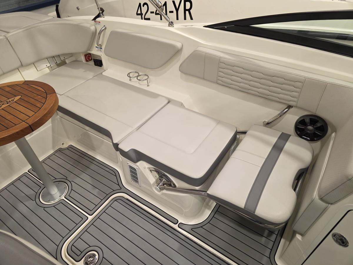 Sea Ray SPX 210 Te koop bij Bomert watersport Giethoorn