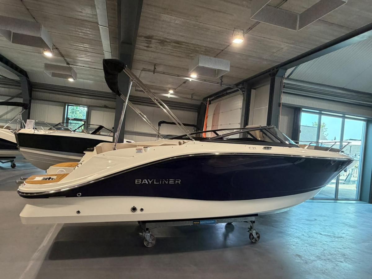 Bayliner C21 Te koop bij Bomert watersport Giethoorn