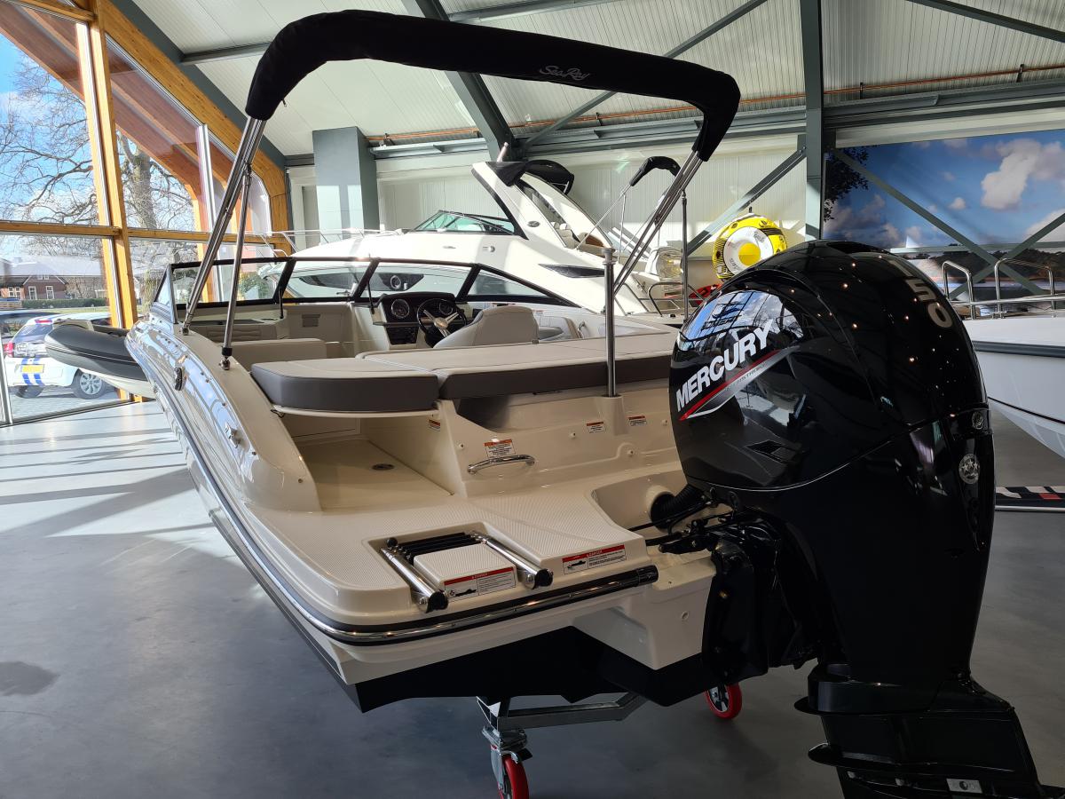 Sea Ray SPX 190 Outboard Te koop bij Bomert watersport Giethoorn