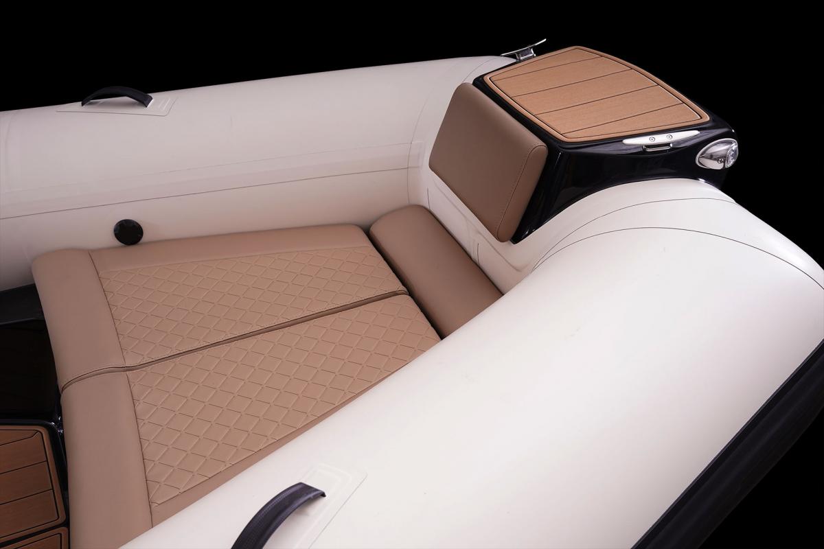 BRIG Eagle 8 Te koop bij Bomert watersport Giethoorn