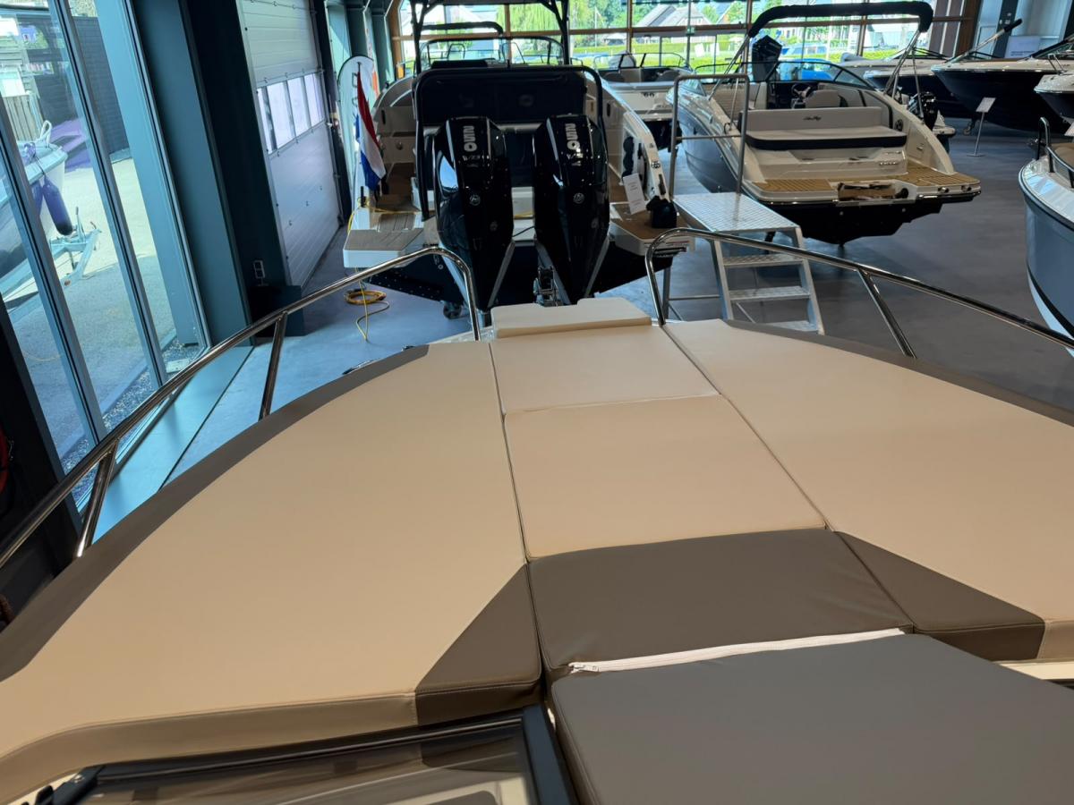 Bayliner C21 Te koop bij Bomert watersport Giethoorn