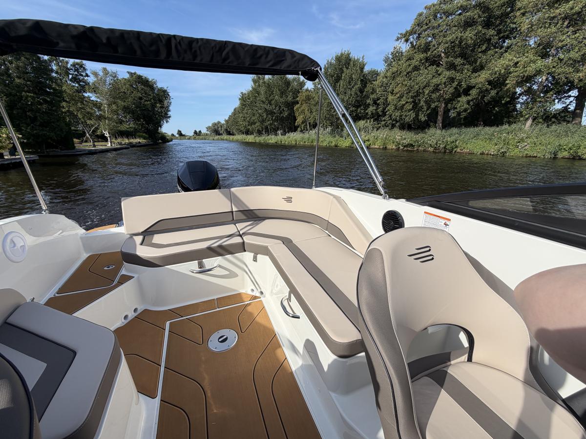 Bayliner V20 Outboard Te koop bij Bomert watersport Giethoorn