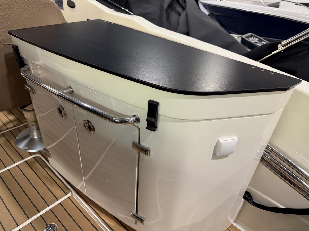 Quicksilver 755 Cruiser Te koop bij Bomert watersport Giethoorn