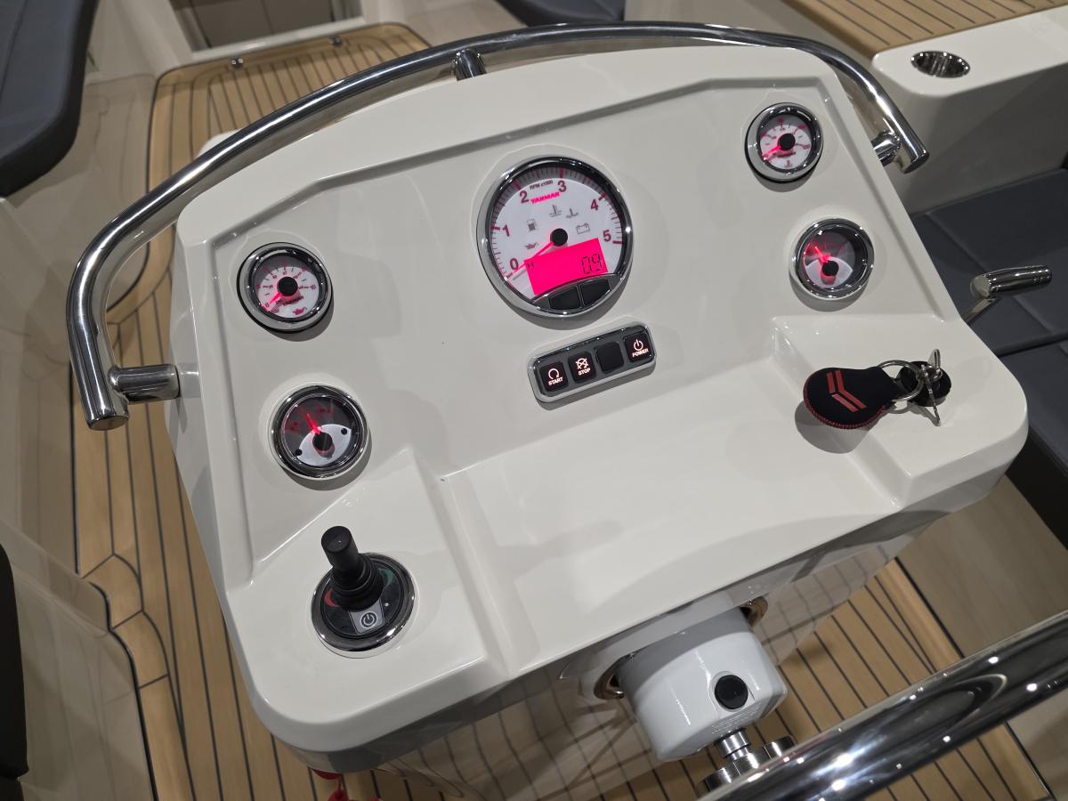 Antaris Seventy5 Te koop bij Bomert watersport Giethoorn